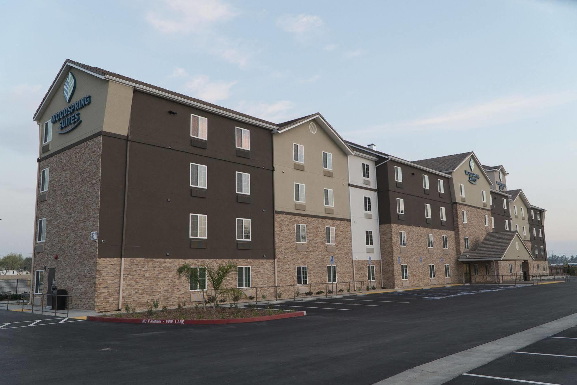 Woodspring Suites Bakersfield East Экстерьер фото